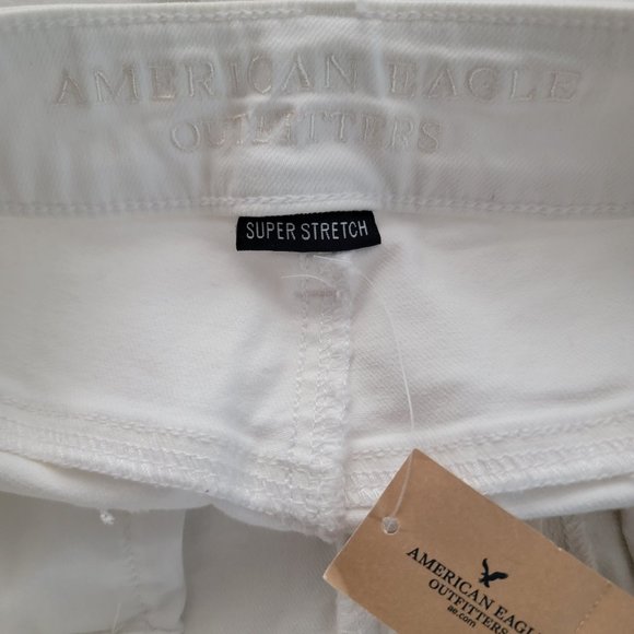 American Eagle Outfitters Midi Low Rise Super Stretch Denim Jean Shorts - Picture 13 of 16